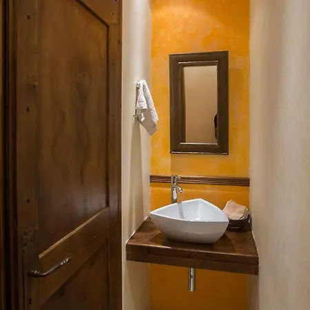 Casa Di Luce Bed & Breakfast